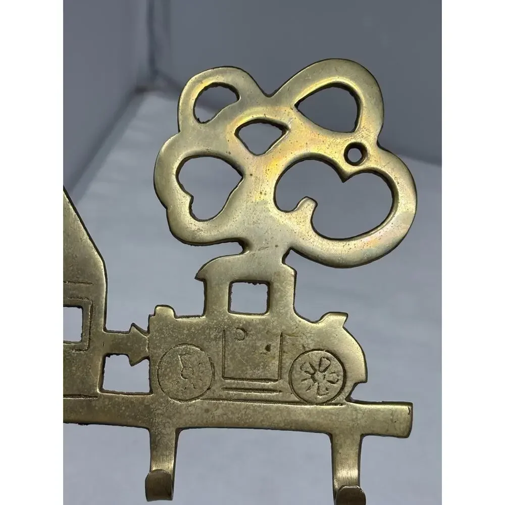 Vintage Brass HOME Family Key Holder Hanger 6 Inches Across‎